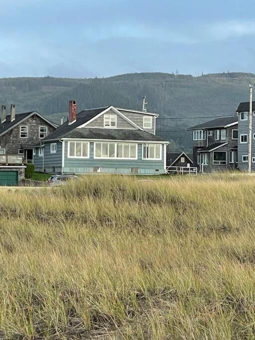 Seaside Beach Front House On The Promenade ภายนอก รูปภาพ